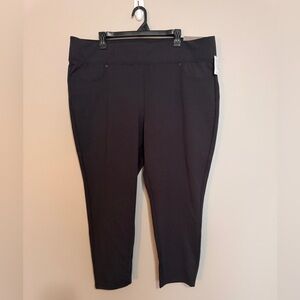 Maurices Women's Black Capris